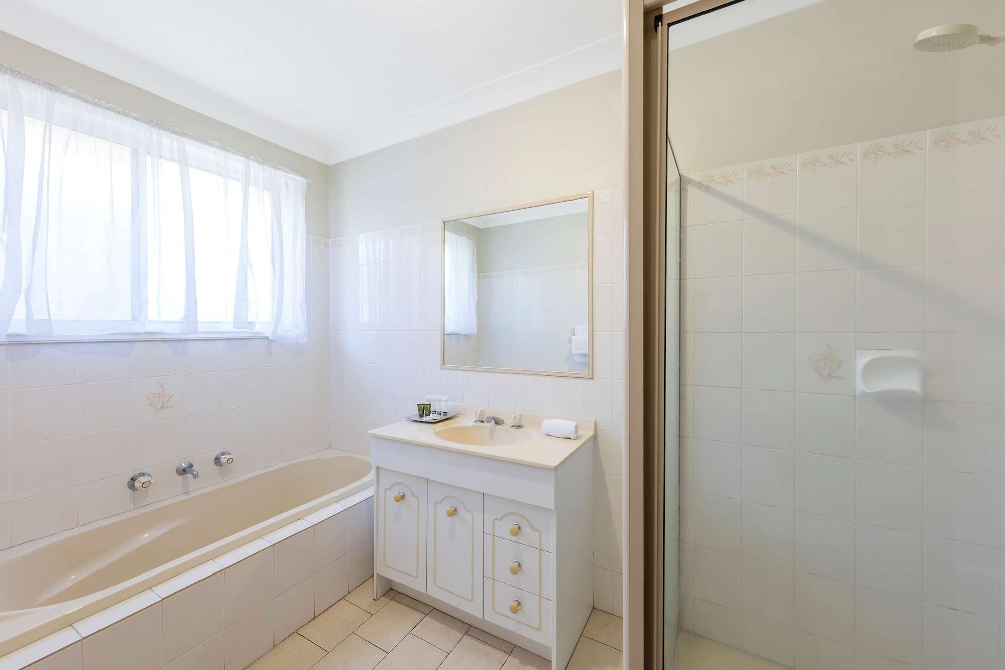 Best Western Ambassador Motor Inn & Apartments Wagga Wagga Zewnętrze zdjęcie